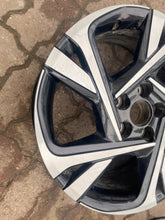 Load image into Gallery viewer, 1x Alufelge 18 Zoll 7.0" 5x114.3 50ET Toyota C-Hr Rim Wheel FEL9873718140hj