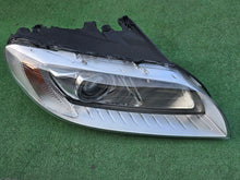 Load image into Gallery viewer, Frontscheinwerfer Volvo V70 S80 31420014 Xenon Rechts Scheinwerfer Headlight SCH2518994053mm