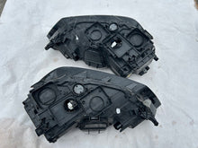 Load image into Gallery viewer, Frontscheinwerfer VW Sportsvan 517941032B 517941031B Ein Satz Headlight SCH8879929046hy