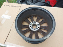 Laden Sie das Bild in den Galerie-Viewer, 1x Alufelge 16 Zoll 6.5&quot; 5x114.3 44ET 403007532R Renault Rim Wheel