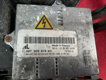 Laden Sie das Bild in den Galerie-Viewer, Frontscheinwerfer Land Rover Range III L322 XBC000385 XBC000386 Xenon Rechts SCH7109130832eq