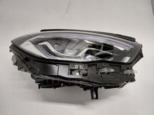 Laden Sie das Bild in den Galerie-Viewer, Frontscheinwerfer Mercedes-Benz W247 A2479063605 Full LED Rechts Headlight SCH3104813529cd