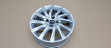 Laden Sie das Bild in den Galerie-Viewer, 1x Alufelge 17 Zoll 6.5" 4x108 9655832480 Citroën C4 Picasso Rim Wheel FEL3937569062xc