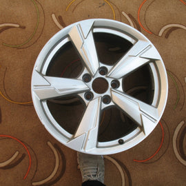 1x Alufelge 18 Zoll 8.0