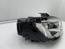 Load image into Gallery viewer, Frontscheinwerfer Audi A3 8V0941006E Xenon Ein Stück (Rechts oder Links) SCH2506365013gd