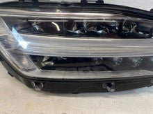 Laden Sie das Bild in den Galerie-Viewer, Frontscheinwerfer Volvo Xc90 32342483 Rechts Scheinwerfer Headlight