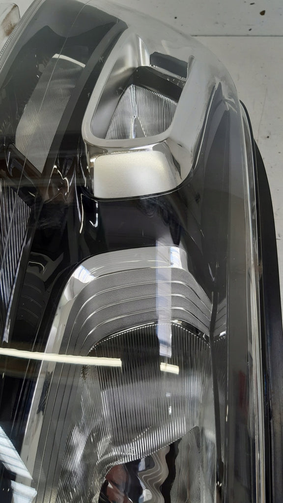 Frontscheinwerfer Opel Zafira Vivaro 9808567780 Links Scheinwerfer Headlight