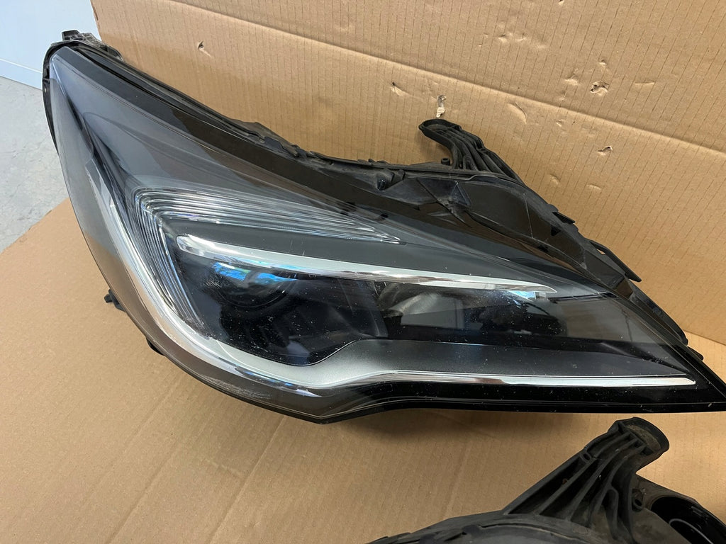 Frontscheinwerfer Opel Astra LED Ein Stück (Rechts oder Links) Headlight