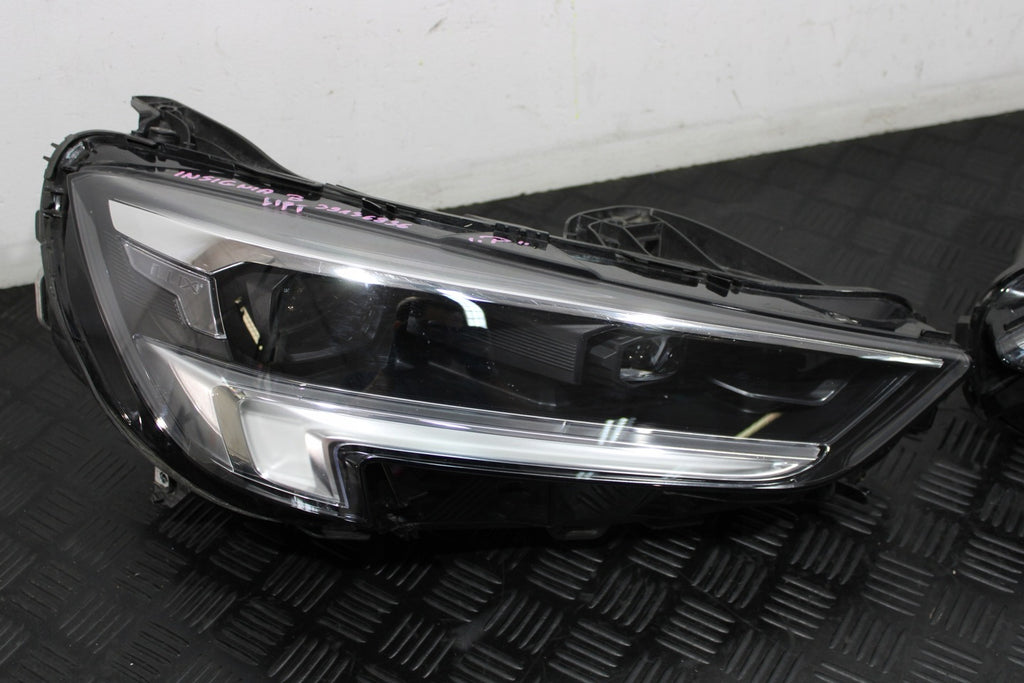 Frontscheinwerfer Opel Insignia B 39136836 39136835 LED Rechts oder Links