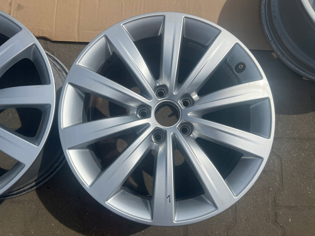 1x Alufelge 17 Zoll 7.0" 5x112 39ET 7N0601025C Vw Rim Wheel