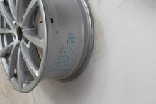 Load image into Gallery viewer, 1x Alufelge 17 Zoll 7.5&quot; 5x112 36ET Glanz Silber 4K0601025 Audi Rim Wheel