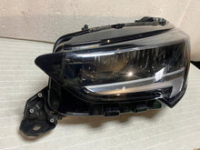Laden Sie das Bild in den Galerie-Viewer, Frontscheinwerfer Opel Corsa F 39162653 Full LED Links Scheinwerfer Headlight SCH6417282641ik