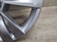 Laden Sie das Bild in den Galerie-Viewer, 1x Alufelge 18 Zoll 5x112 57A601025E Skoda Karoq Rim Wheel FEL6590739645sq