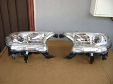 Laden Sie das Bild in den Galerie-Viewer, Frontscheinwerfer Ford Ranger EB3B-BD154-AN Ein Satz Scheinwerfer Headlight SCH6797410093bk