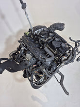 Laden Sie das Bild in den Galerie-Viewer, Motor Audi VW A4 B8 CAB 1.8 TFSI Benzin Engine Komplett