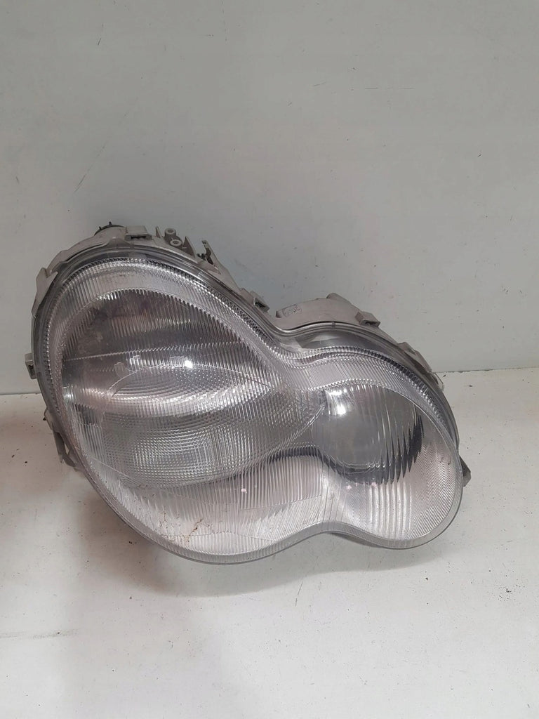 Frontscheinwerfer Mercedes-Benz W203 A2038203161 Rechts Scheinwerfer Headlight SCH9788366480ny