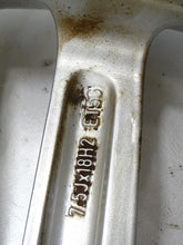 Laden Sie das Bild in den Galerie-Viewer, 1x Alufelge 18 Zoll 7.5&quot; 5x112 56ET 8P0601025AJ Audi Rim Wheel