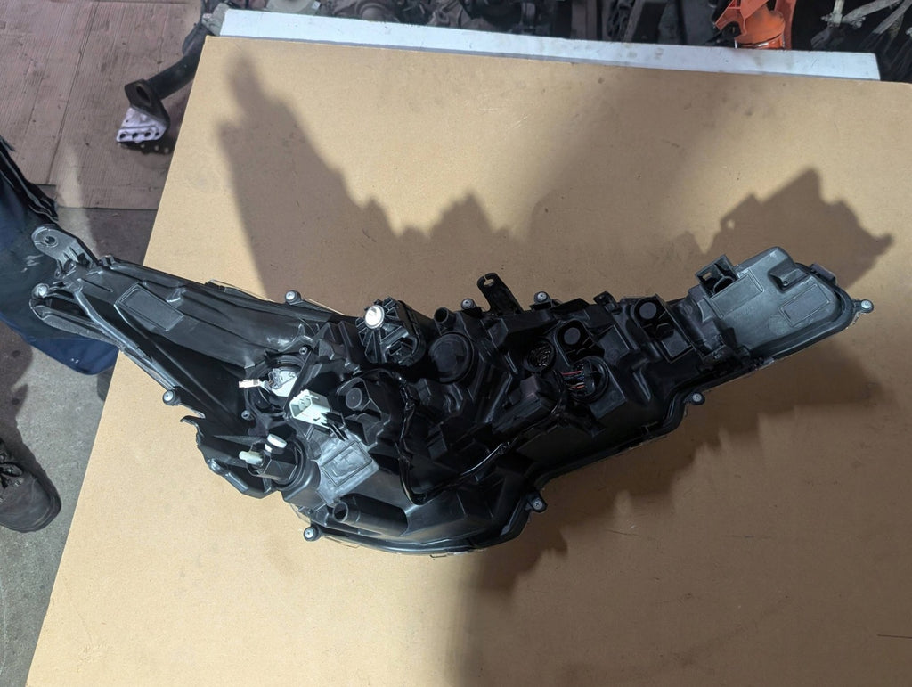 Frontscheinwerfer Toyota Corolla TUT706 Links Scheinwerfer Headlight SCH7396481525bk