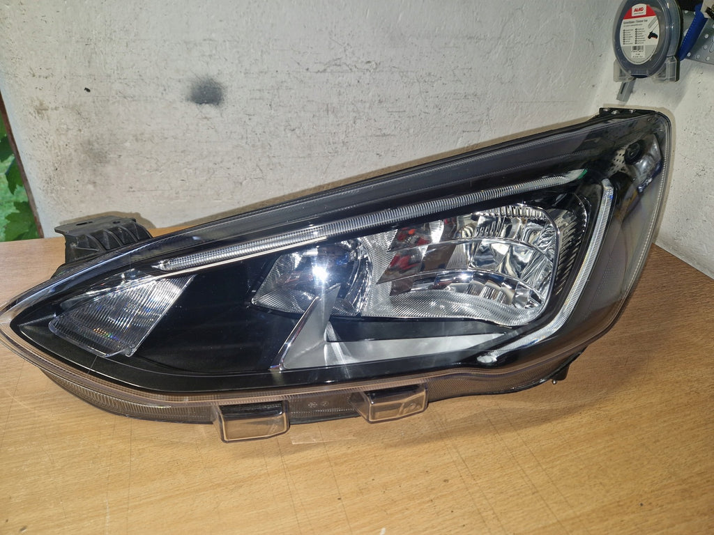 Frontscheinwerfer Ford Focus MX7B-13E015-CC LED Links Scheinwerfer Headlight