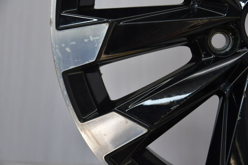 1x Alufelge 16 Zoll 6.0" 5x100 35ET 2GM601025C VW T Cross Rim Wheel