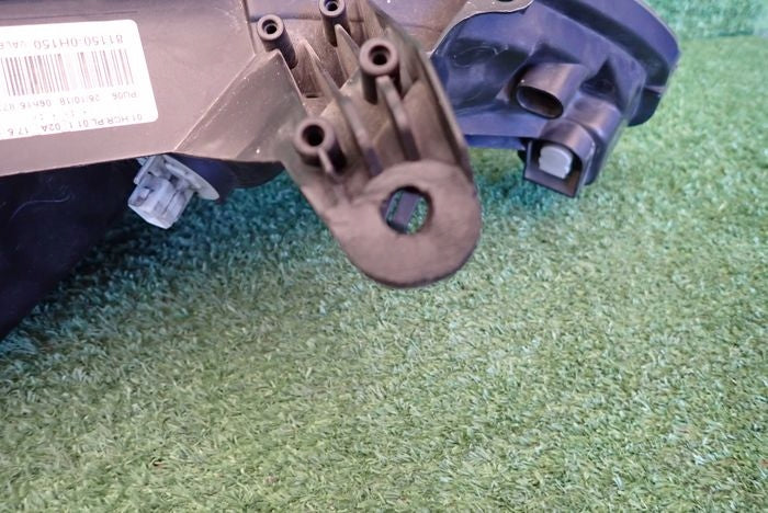 Frontscheinwerfer Peugeot 108 81150-0H150 Ein Stück (Rechts oder Links)