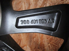 Laden Sie das Bild in den Galerie-Viewer, 1x Alufelge 15 Zoll 5.5" 5x100 Glanz Schwarz 2G0601025AR VW Polo Rim Wheel FEL6043041537uc