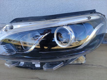 Laden Sie das Bild in den Galerie-Viewer, Frontscheinwerfer Toyota Proace 9808589980-00 Xenon Links Scheinwerfer Headlight SCH4774286486xe