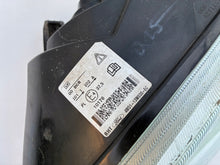 Laden Sie das Bild in den Galerie-Viewer, Frontscheinwerfer Ford Focus 4M51-13W030-E0 Xenon Ein Satz Headlight SCH3417839373ca