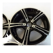 Laden Sie das Bild in den Galerie-Viewer, 1x Alufelge 18 Zoll 8.0&quot; 5x112 45ET A2074011602 Mercedes-Benz A207 Rim Wheel