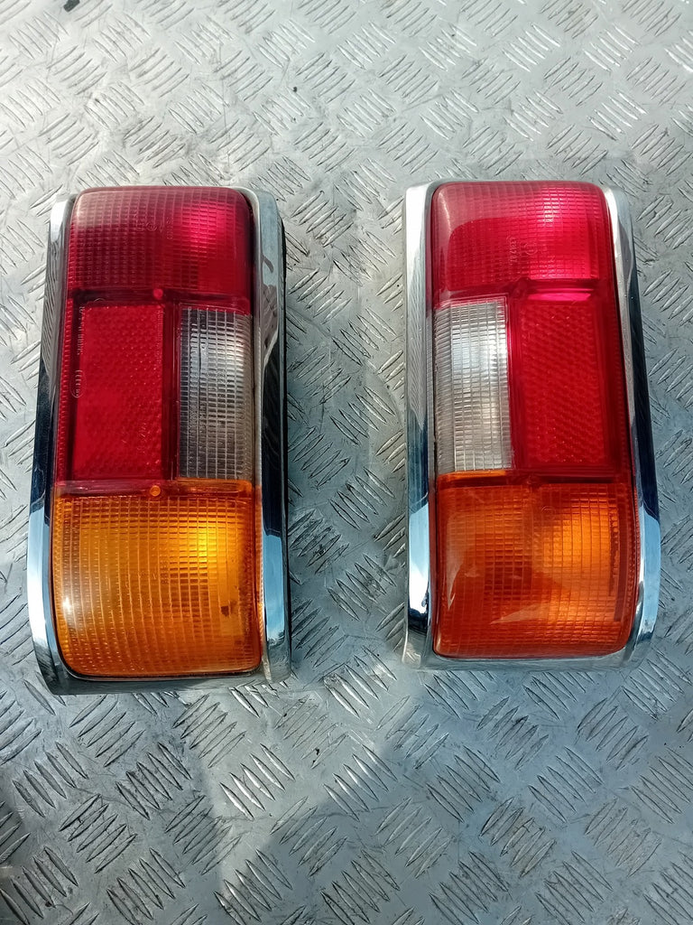 Frontscheinwerfer Mercedes-Benz W115 Ein Stück (Rechts oder Links) Headlight