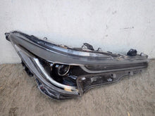 Laden Sie das Bild in den Galerie-Viewer, Frontscheinwerfer Toyota Corolla 81110-02S70 Full LED Rechts Headlight SCH6674506804zr