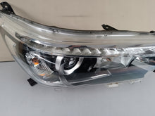 Load image into Gallery viewer, Frontscheinwerfer Toyota Hilux VIII Full LED Rechts Scheinwerfer Headlight SCH4266107423aa