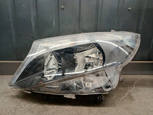 Laden Sie das Bild in den Galerie-Viewer, Frontscheinwerfer Mercedes-Benz Vito W447 A4479067700 Links Headlight