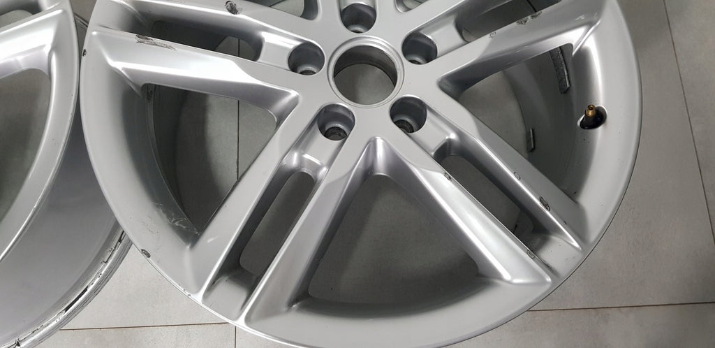 2x Alufelge 18 Zoll 8.0" 5x112 39ET Glanz Silber 4G0601025BL Audi A6 C7