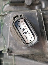 Laden Sie das Bild in den Galerie-Viewer, Frontscheinwerfer Ford Mondeo I V Hatchback DS7313W029BE 89906733 Rechts SCH3896372926up