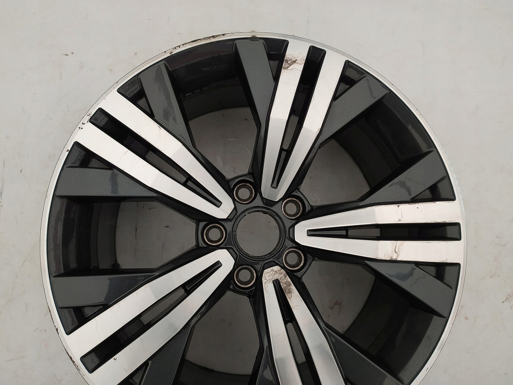 1x Alufelge 18 Zoll 7.5" 5x112 45ET Glanz Graphit 5G0601025 Mg Golf Alltrack