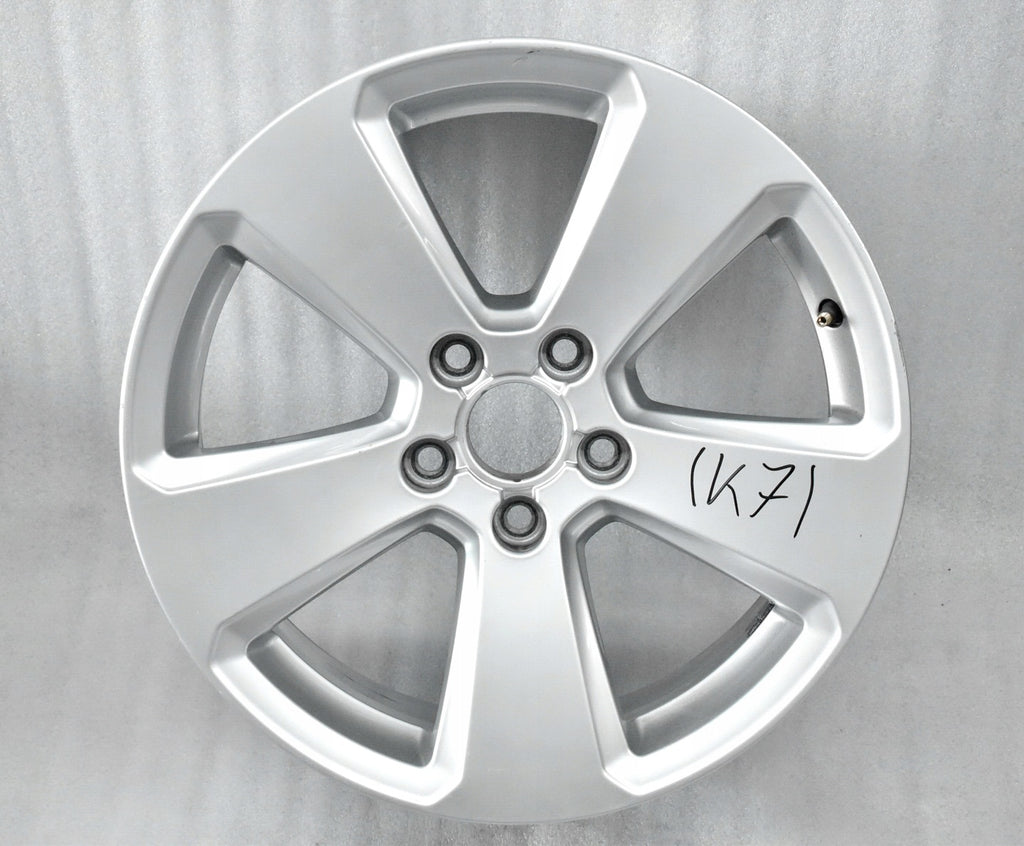 1x Alufelge 17 Zoll 7.5" 5x112 43ET Glanz Silber 8V0601025P Audi A3 Rim Wheel