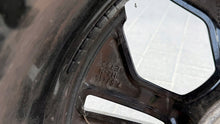Laden Sie das Bild in den Galerie-Viewer, 1x Alufelge 18 Zoll 7.5" 5x112 53ET Glanz Schwarz A2474012900 Mercedes-Benz Glb FEL1098061113yh
