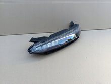 Laden Sie das Bild in den Galerie-Viewer, Frontscheinwerfer Hyundai Kona 92207-J9600 LED Ein Stück (Rechts oder Links) SCH5239376762ue