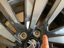 Laden Sie das Bild in den Galerie-Viewer, 1x Alufelge 19 Zoll 7.0&quot; 5x108 38ET 9809685477 Peugeot Ii Rim Wheel