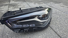 Laden Sie das Bild in den Galerie-Viewer, Frontscheinwerfer Mercedes-Benz Cla A1189060701 Links Scheinwerfer Headlight SCH9107614355cr