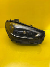 Laden Sie das Bild in den Galerie-Viewer, Frontscheinwerfer Mercedes-Benz W206 A2069063003 LED Rechts Headlight SCH8768216180ib