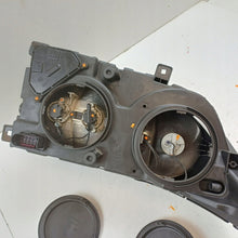 Laden Sie das Bild in den Galerie-Viewer, Frontscheinwerfer VW Crafter 2E1641016 1ER247017 Links Scheinwerfer Headlight SCH2137846943ly