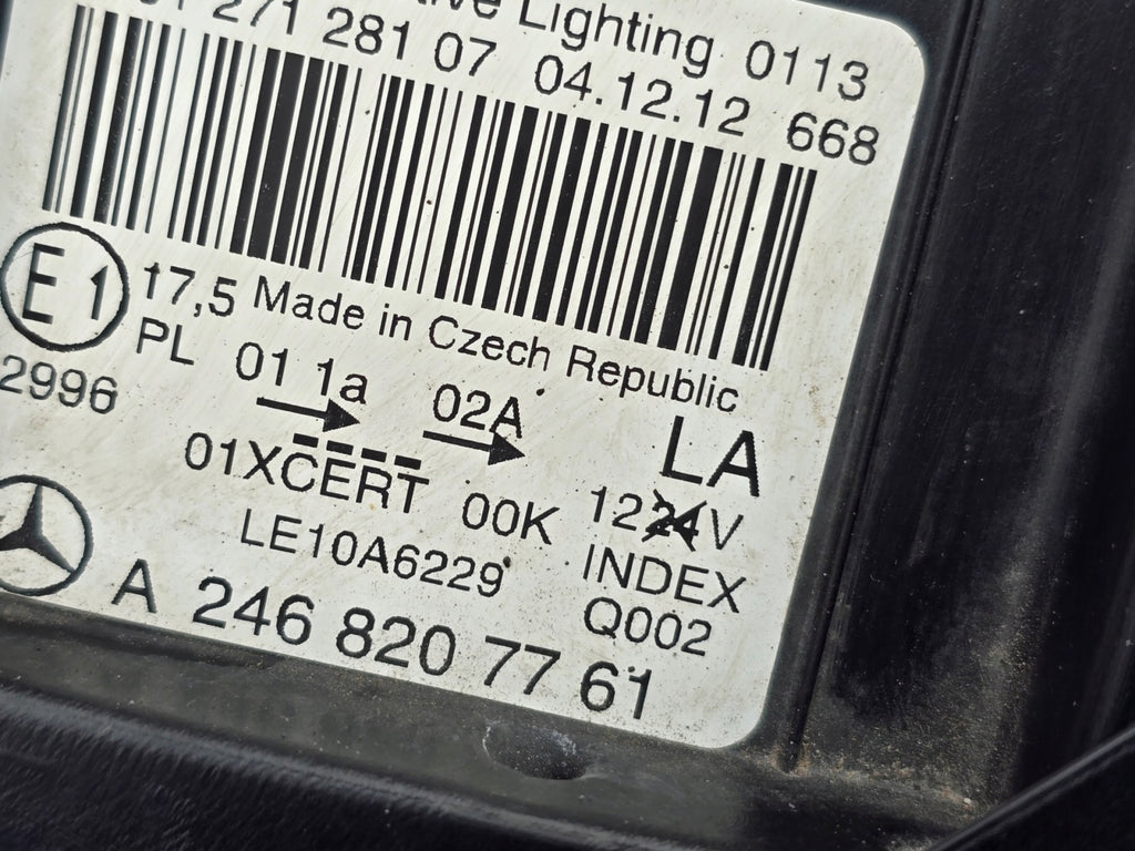 Frontscheinwerfer Mercedes-Benz W246 A2468207761 Links Scheinwerfer Headlight SCH7237322459qb