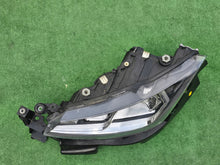 Laden Sie das Bild in den Galerie-Viewer, Frontscheinwerfer Seat Arona 6F1941015B LED Links Scheinwerfer Headlight