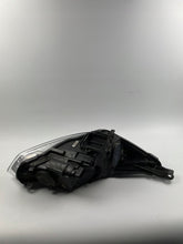 Laden Sie das Bild in den Galerie-Viewer, Frontscheinwerfer Ford Focus F1EB-13W030-AEB Ein Stück (Rechts oder Links) SCH3771214584nx