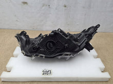 Laden Sie das Bild in den Galerie-Viewer, Frontscheinwerfer Toyota V Rechts Scheinwerfer Headlight SCH3795102613pz