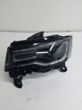 Laden Sie das Bild in den Galerie-Viewer, Frontscheinwerfer Jeep Grand Cherokee Wk2 337252 Xenon Links Headlight SCH7626408359sz