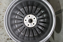 Load image into Gallery viewer, 1x Alufelge 17 Zoll 7.0" 5x108 50ET Glanz Silber JX7C-1007-N1A Ford Focus FEL1350613967bv