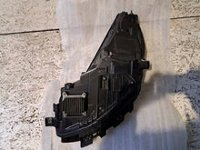 Laden Sie das Bild in den Galerie-Viewer, Frontscheinwerfer Tesla 3 1514953-00-C Rechts Scheinwerfer Headlight